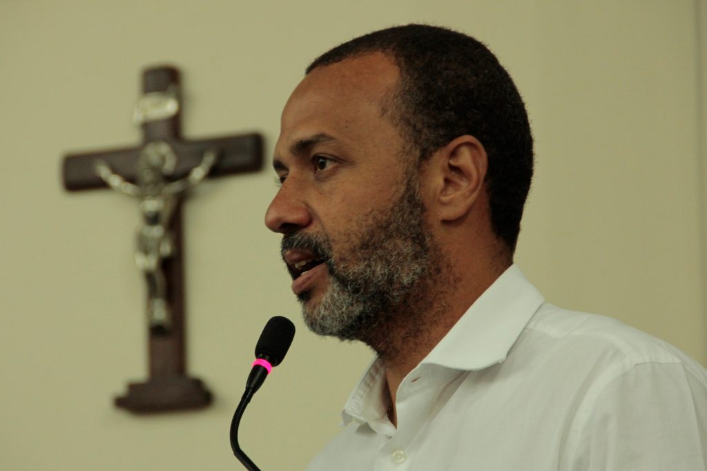 Vaguinho defende verificação da temperatura corporal de servidores