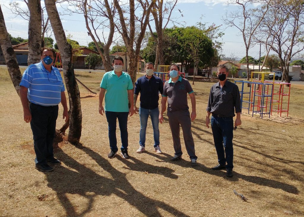 Prefeitura deu início à construção de uma nova quadra de malha