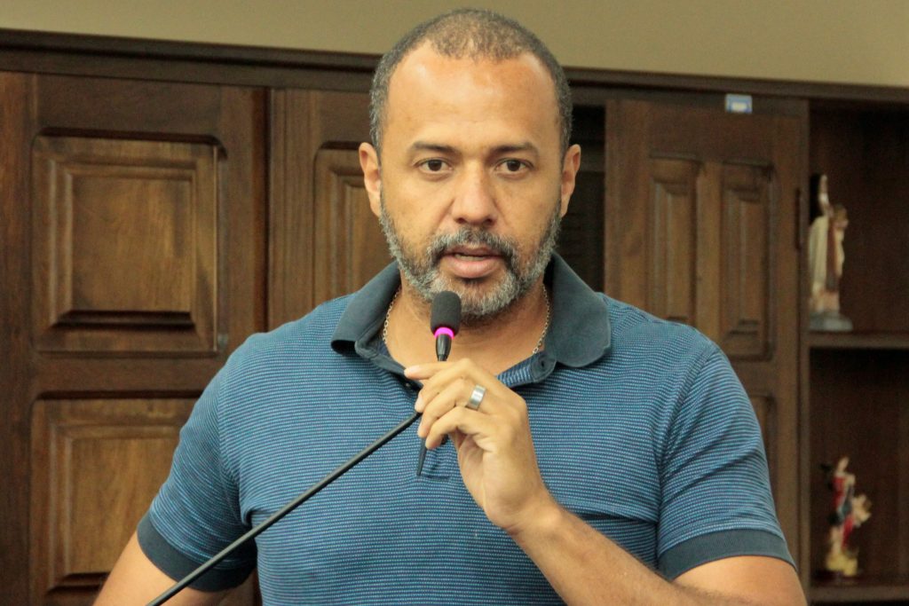 Vaguinho fiscaliza o aumento do valor para o descarte de lixo