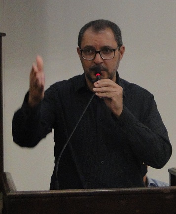 Figueiredo reivindica a readequação de sinalização de trânsito nas ruas