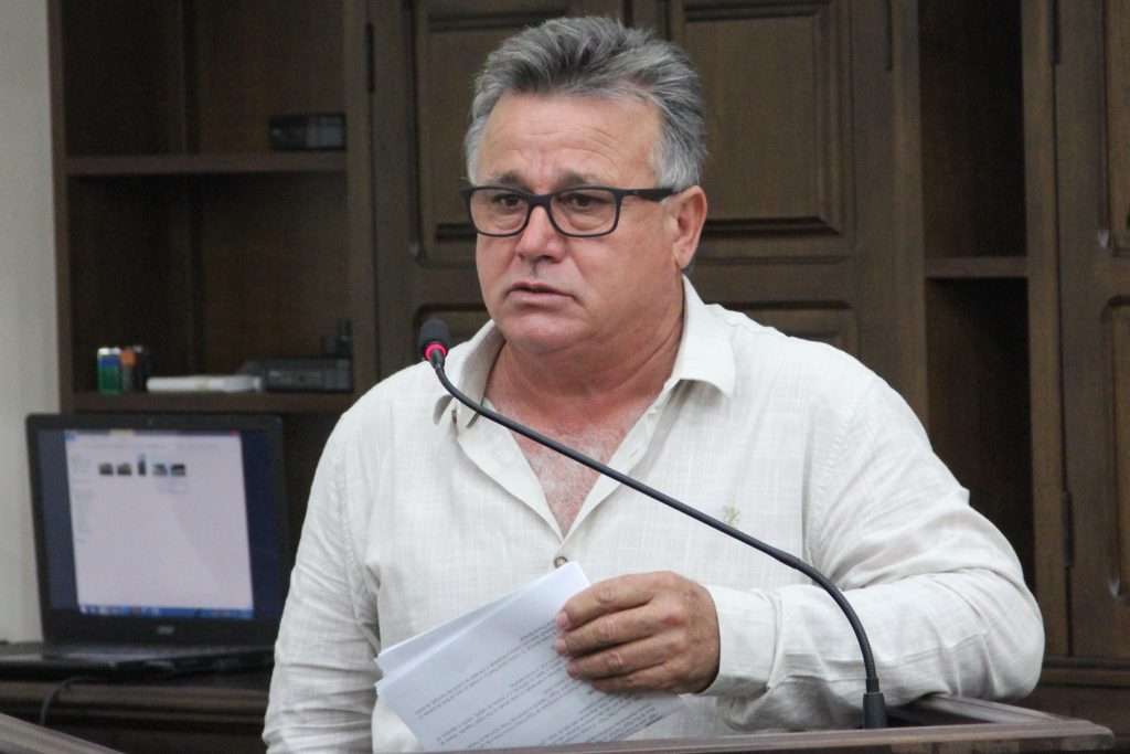 Carlinhos Turmeiro pede melhorias e mais cuidado com a cidade
