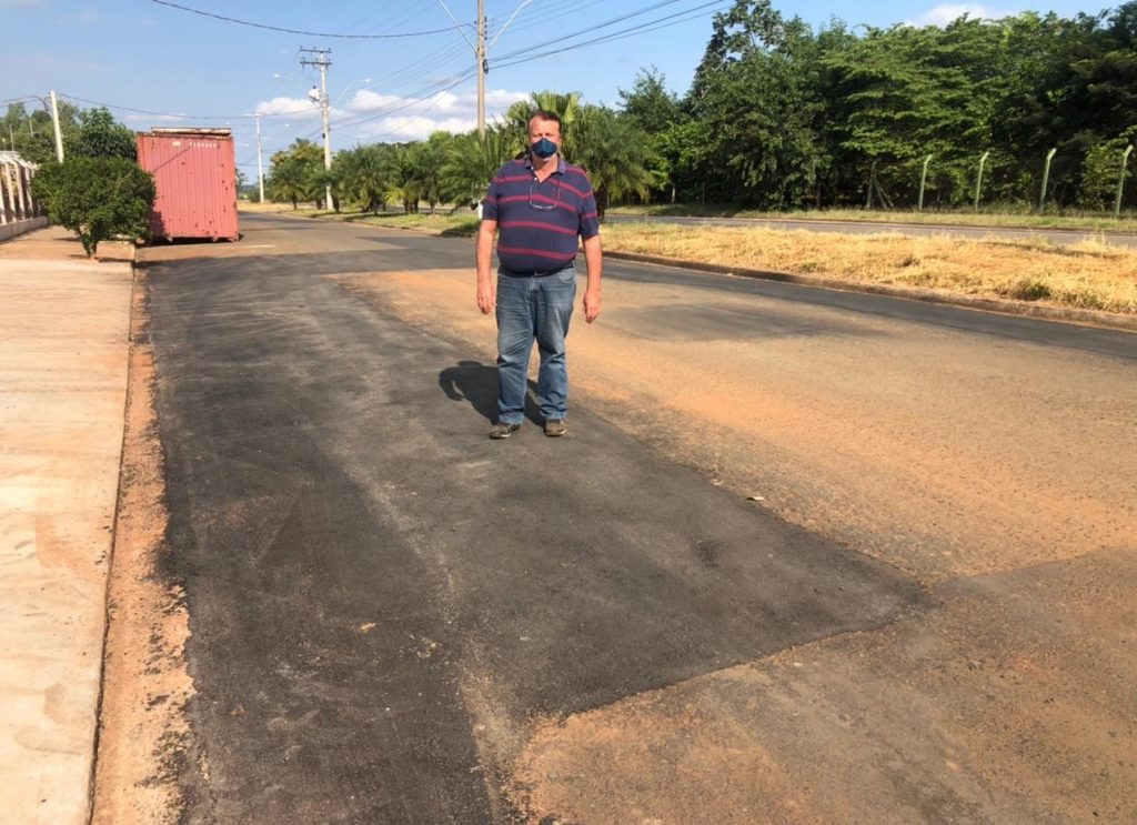 Prefeitura inicia recuperação de ruas e avenidas do Distrito Industrial Cosmo Fuzaro, no Butiá