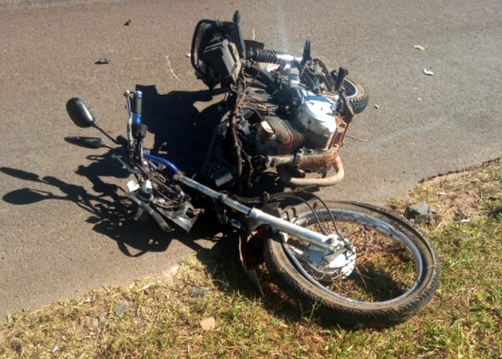 Região: Motociclista morre em Porto Ferreira após colisão frontal na SP-215