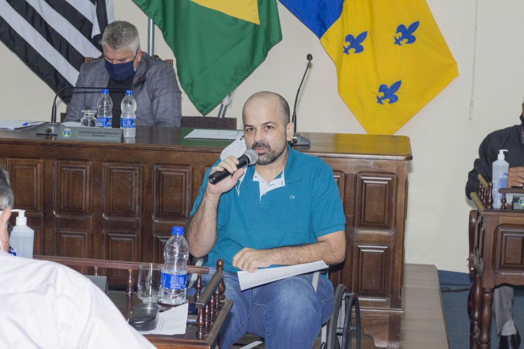 Daniel quer escola militar no Tamanduá