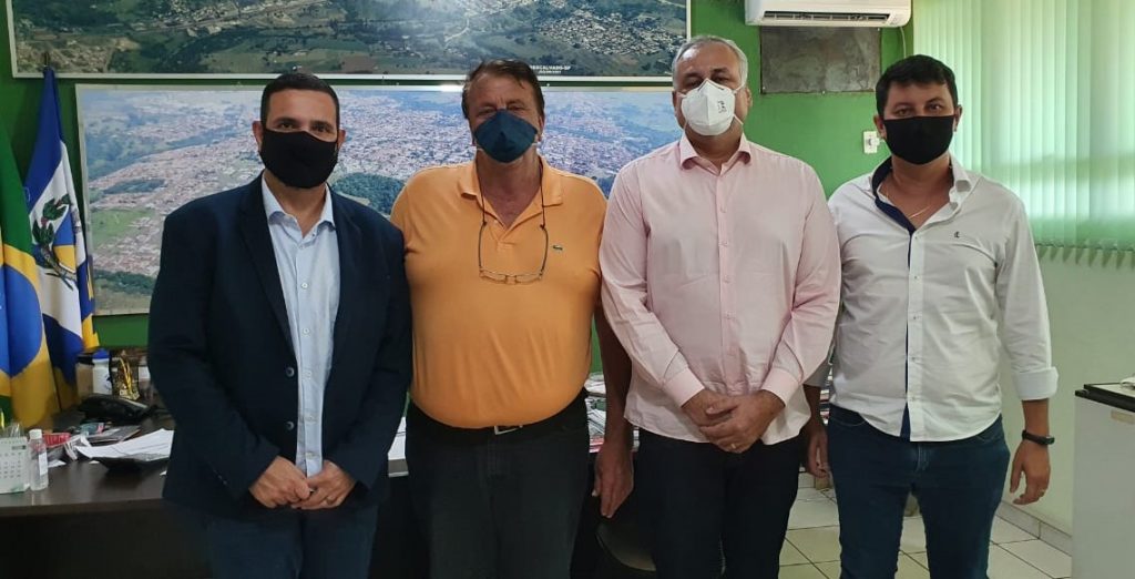Prefeito de Descalvado recebe visita do assessor do Deputado Federal Luiz Carlos Motta