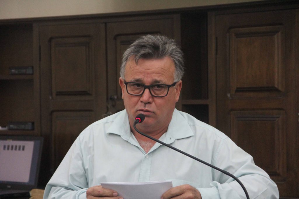 Carlinhos Turmeiro aponta problemas nas fiações telefônicas de vicinais