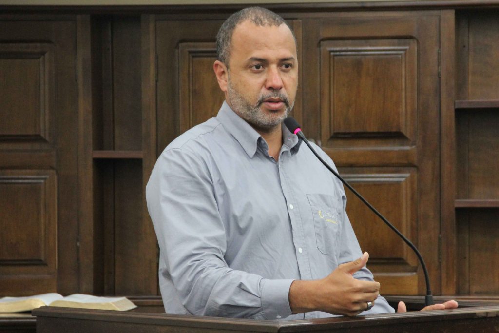Vaguinho pede união de esforços por centro de diagnósticos por imagem