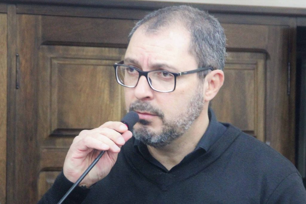 Figueiredo questiona custos para internações em UTI