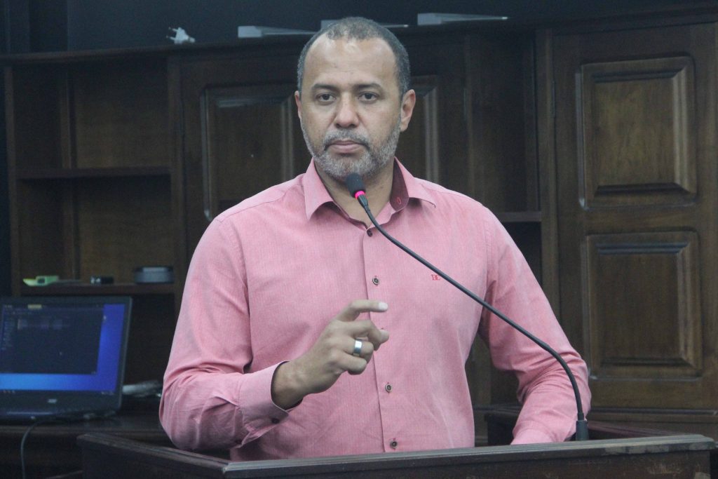 Vaguinho propõe que Prefeitura tome posse do prédio da antiga cooperativa