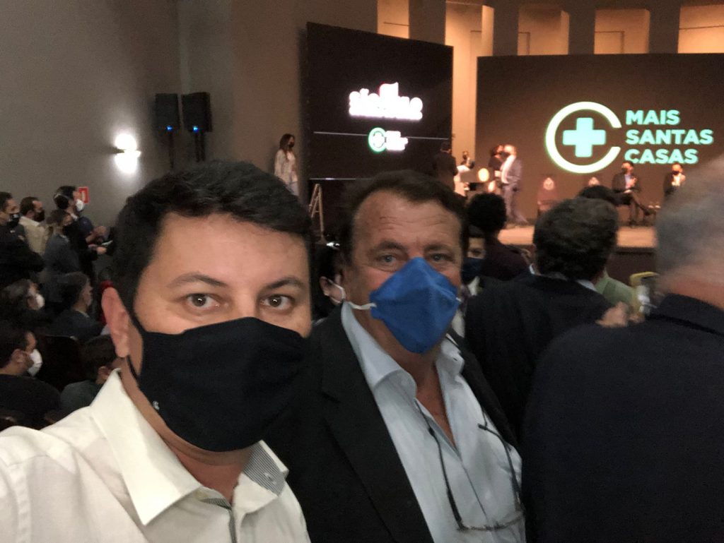 Prefeito, vice-prefeito e vereadores participam de evento do governo de SP para a destinação de recursos para a Santas Casa de Descalvado