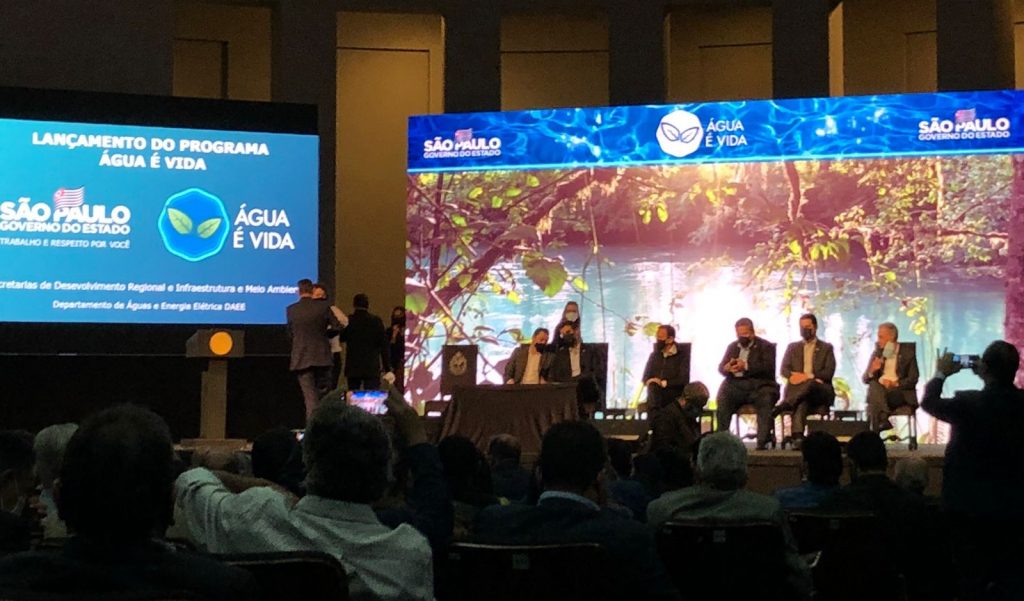 Prefeito, vice e secretário participam de lançamento programa Água É Vida para reforçar segurança hídrica