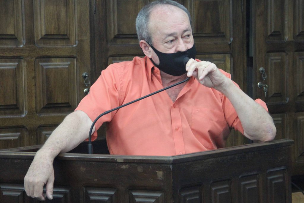 Pinho quer informações sobre anistia a multas e juros de tributos municipais