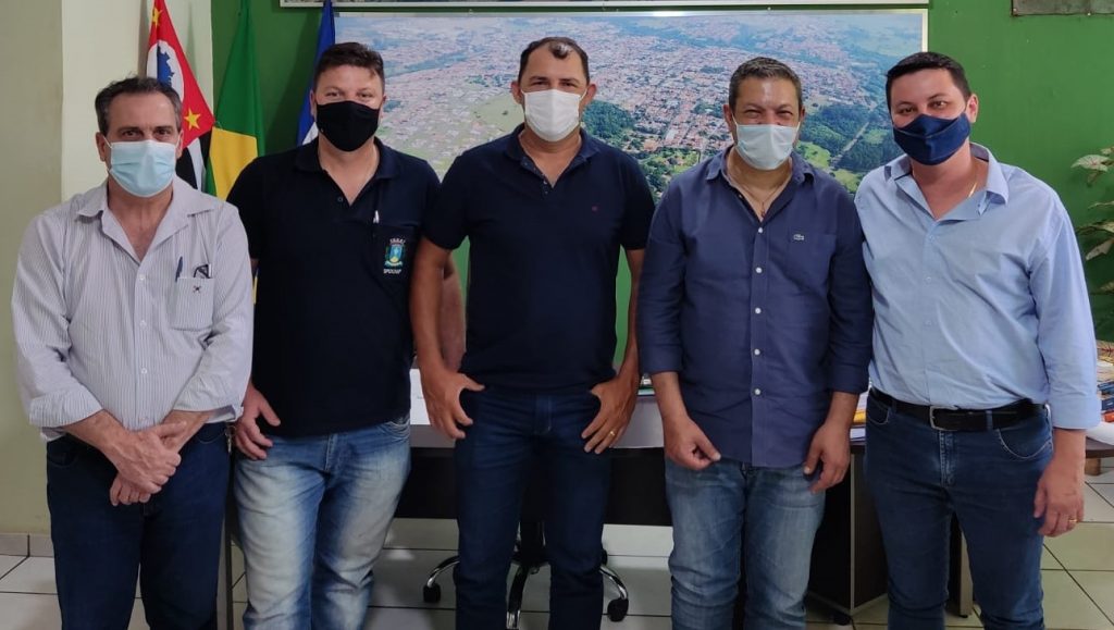 Deputado federal Ricardo Izar visita a Prefeitura de Descalvado