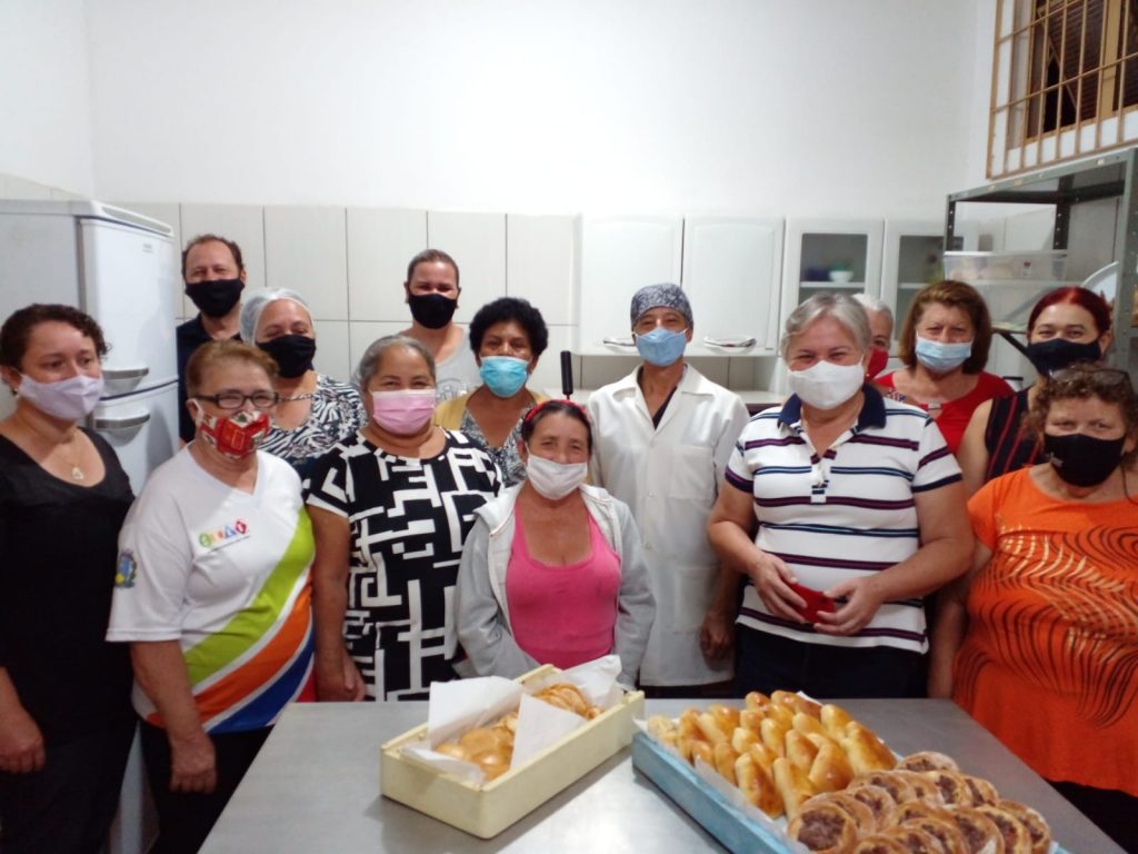 Parceria entre Prefeitura Municipal e Rotary Club oferece curso de panificação para mulheres empreendedoras
