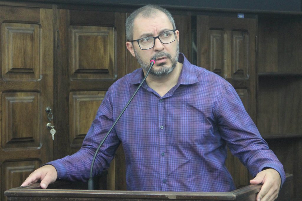 Marcelo Figueiredo sugere retirada de redutor de velocidade no Santa Cruz