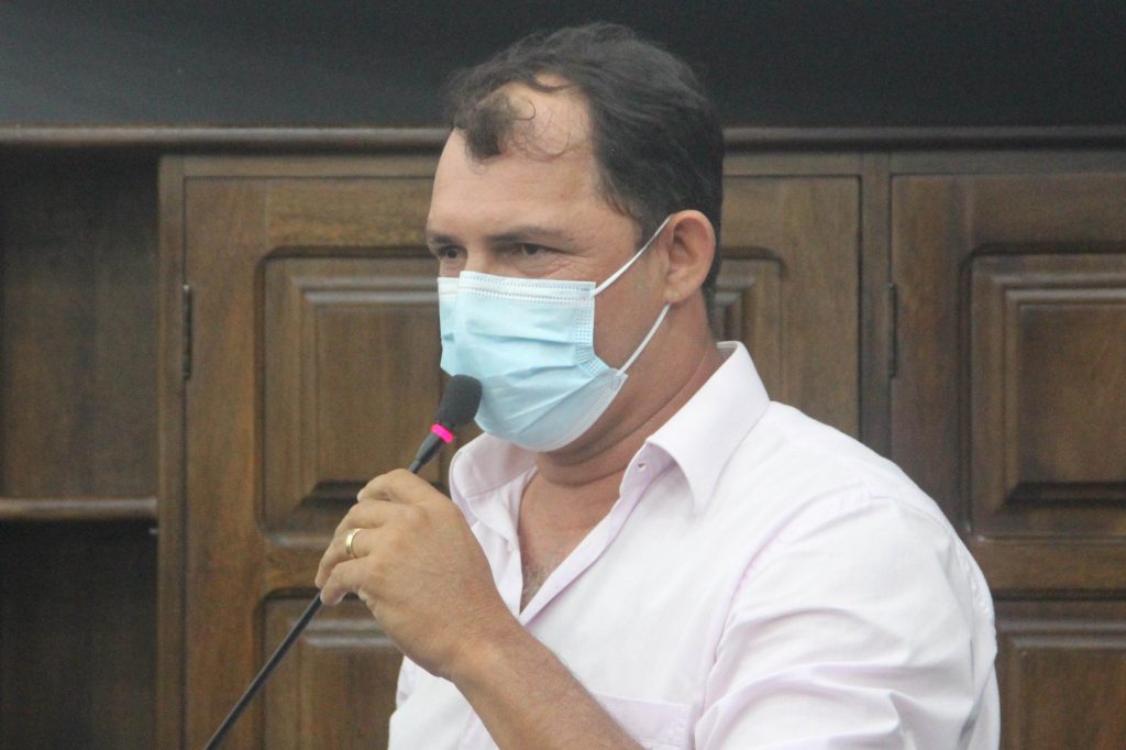 Jacaúna pleiteia ponto de ônibus coberto para o "Tamanduá"