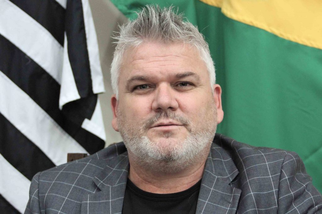 Pastor Adilson apresenta anteprojeto que dá direito a vagas de emprego para autistas
