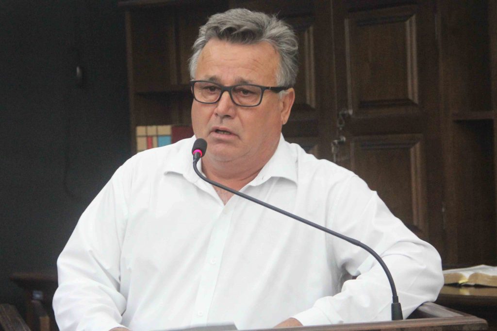 Carlinhos Turmeiro pede obras e manutenção no Tamanduá