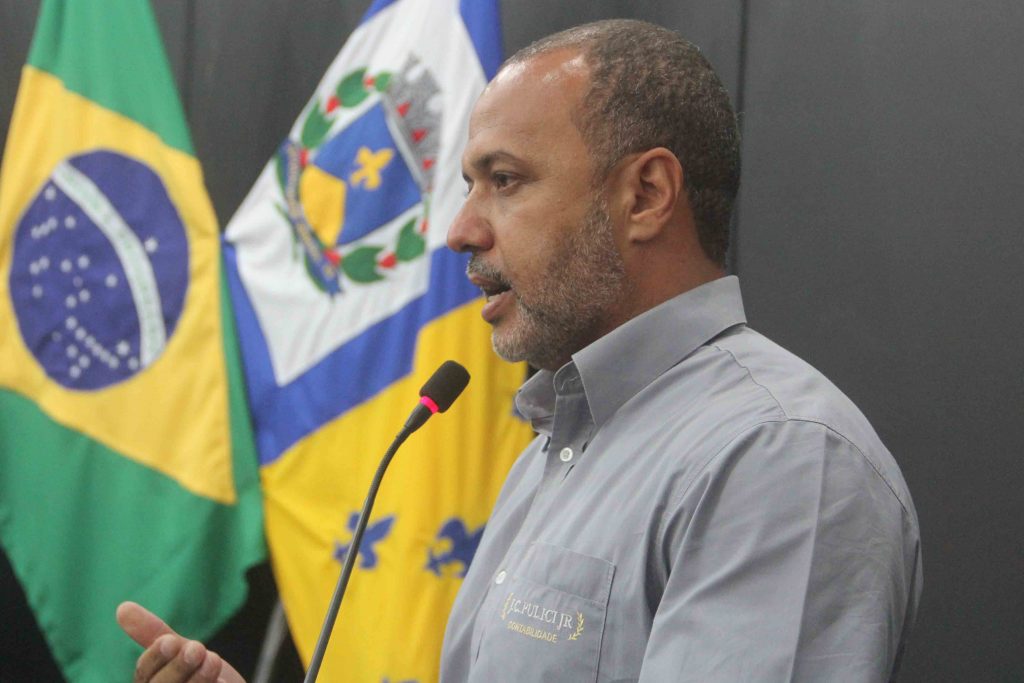 Vaguinho cobra fornecimento de energia no DI do Tamanduá