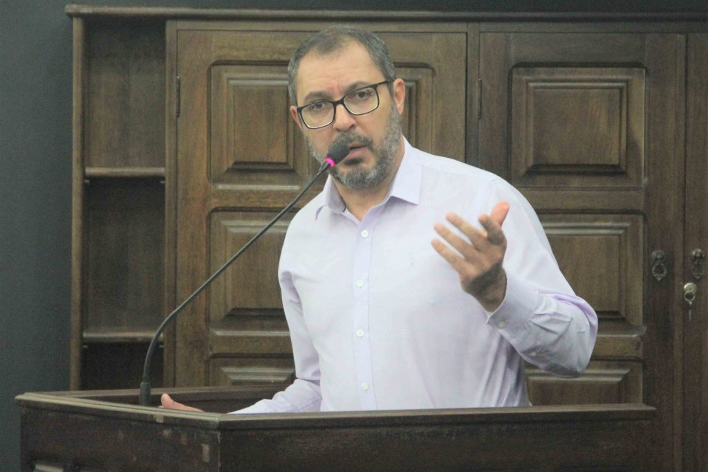 Figueiredo sugere implantação de teleconsultas na Saúde