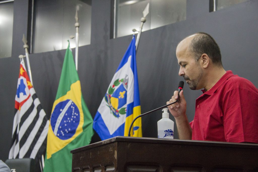 Daniel cobra explicação sobre aplicação de recursos