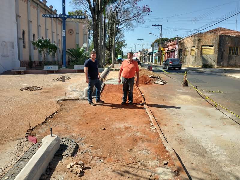 REVITALIZAÇAO DO CENTRO ANTIGO: Praça da Matriz passa por novas reformas para as festividades em comemoração dos 190 Anos de Descalvado