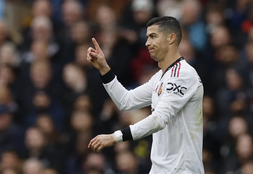 Manchester United anuncia acordo, e Cristiano Ronaldo não joga mais pelo clube inglês