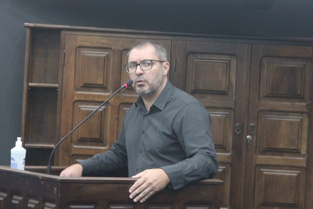 Figueiredo sugere implantação de Feira do Rolo presencial