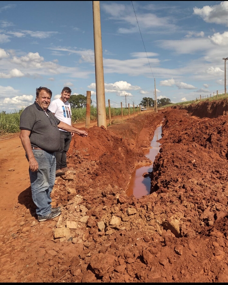 Prefeitura aproveita a trégua das chuvas para realizar obras e reparos