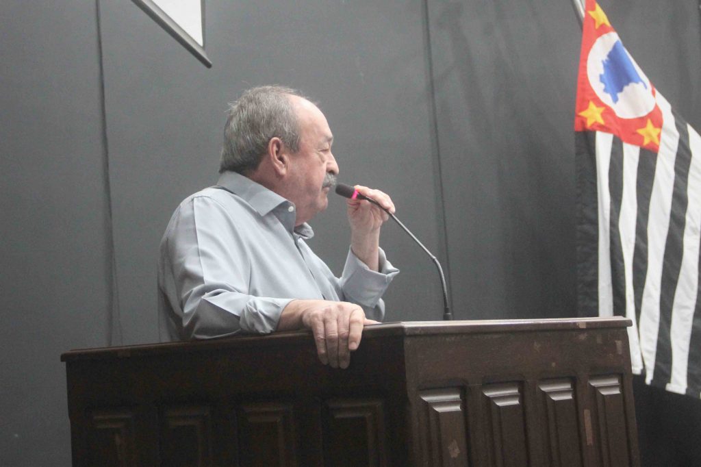 Pinho indica implantação de segunda pista em parte da Avenida Antônio Grabuio