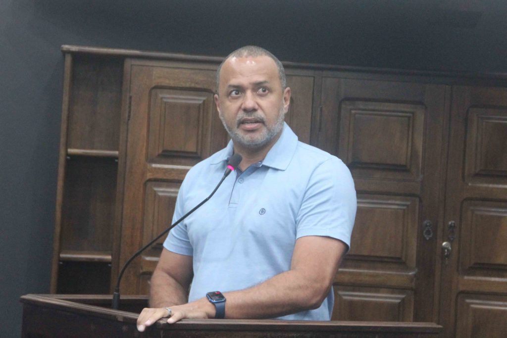 Vaguinho reivindica energia elétrica em Distrito Industrial