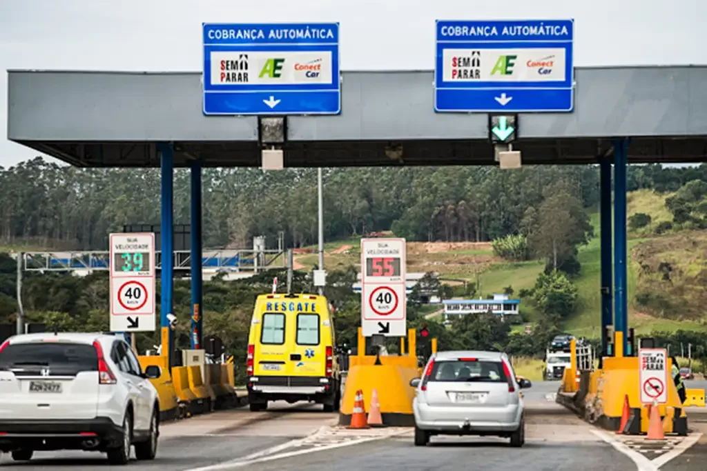 Setenta veículos da frota municipal estão isentos da tarifa de pedágio até 2024