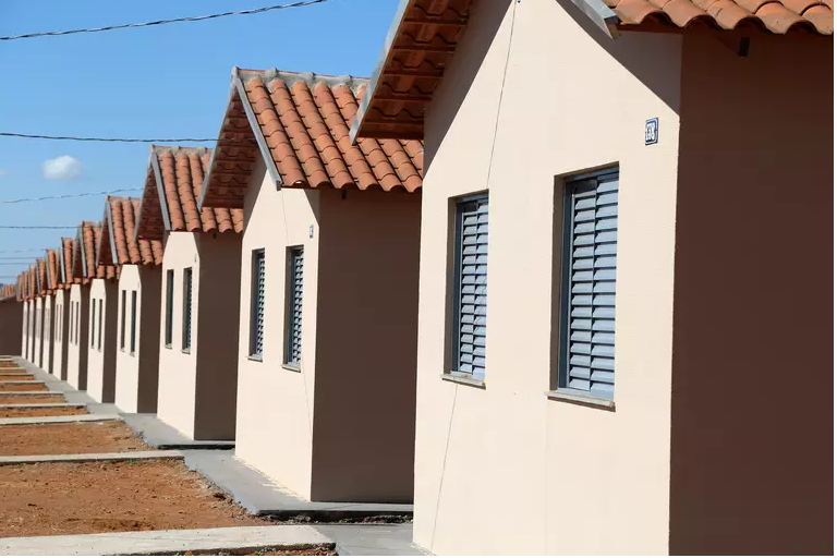 Audiência Pública 25 de abril: Prefeitura propõe diminuição nas medidas para lotes sociais