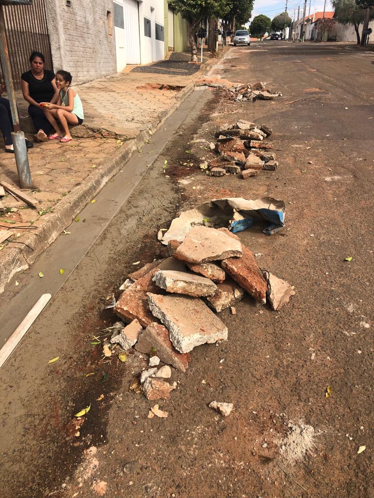 Ruas do Milênio e Parque Vitória passam por reparos antes do recape