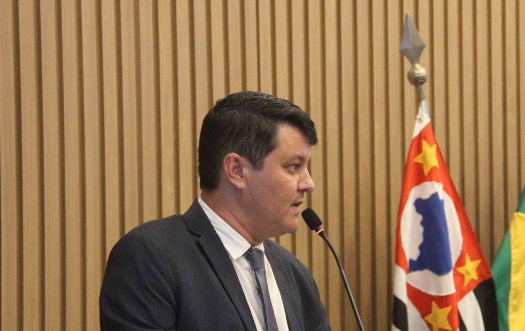 Diego da Global defende aplicação retroativa do piso salarial de professores