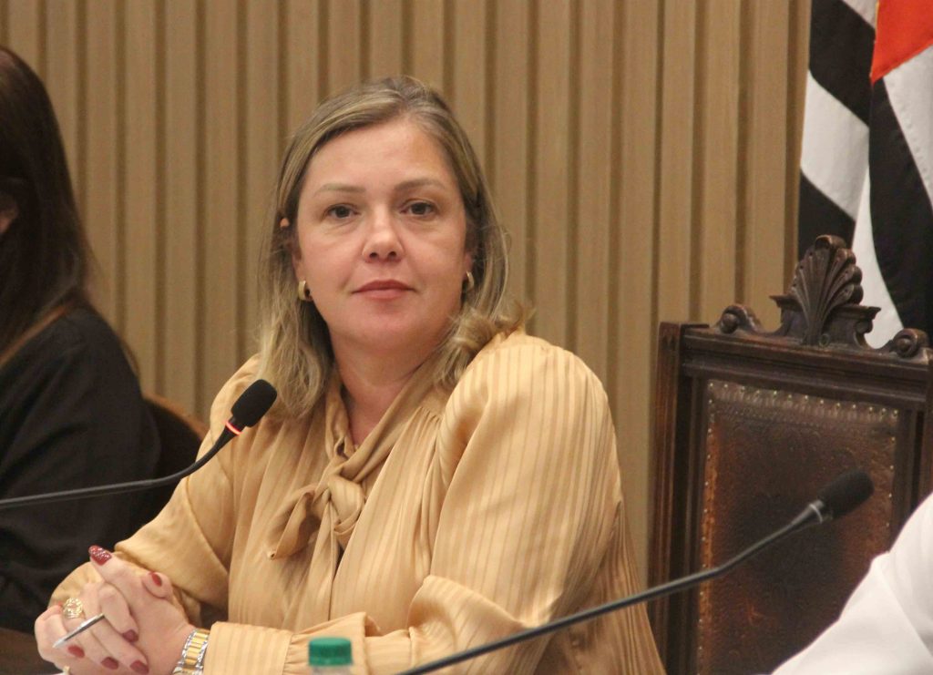 Dra. Vanisse indica criação de Escola Itinerante de Trânsito